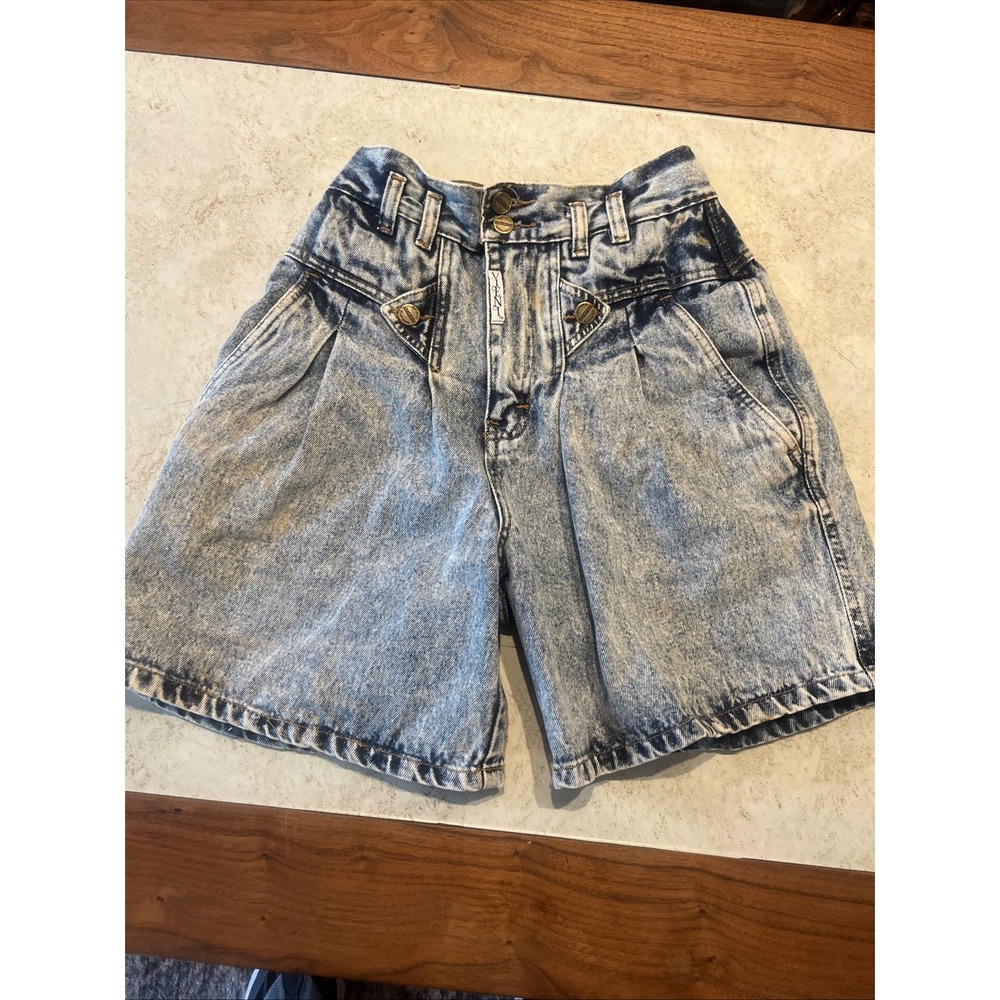 Essential Sport Womens Shorts Vintage Denim 80's Stone‎ Washed Size 4 Petite